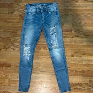 American Eagle Outfitters Light Blue Distressed Skinny Jeans